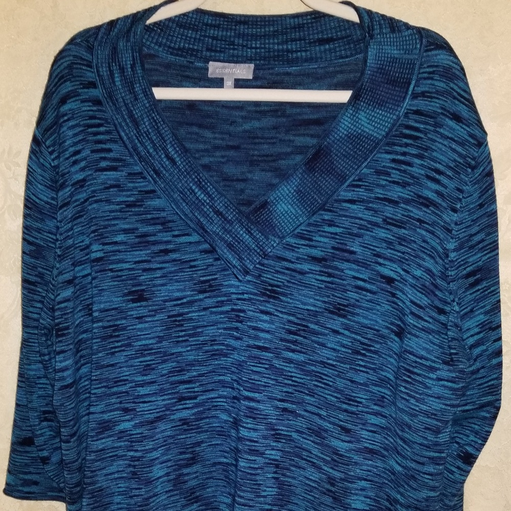 Light weight sweater